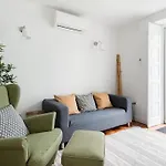 Garden Oasis With Patio Апартаменти Лісабон