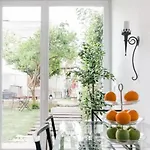 Garden Oasis With Patio Апартаменти *