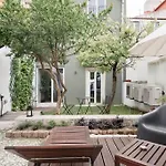 Garden Oasis With Patio Апартаменти Лісабон