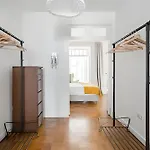 Апартаменти Garden Oasis With Patio Лісабон