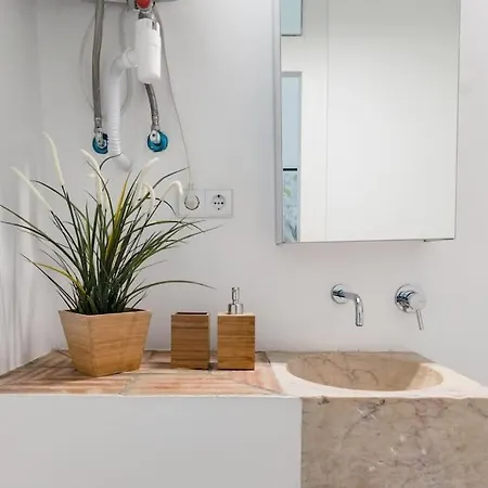 شقة Garden Oasis With Patio *