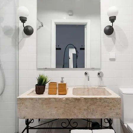 Garden Oasis With Patio アパート リスボン