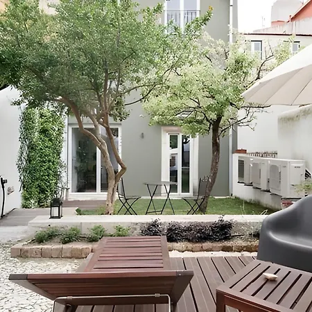 Garden Oasis With Patio Apartmán *