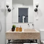 Garden Oasis With Patio Apartman Lisboa